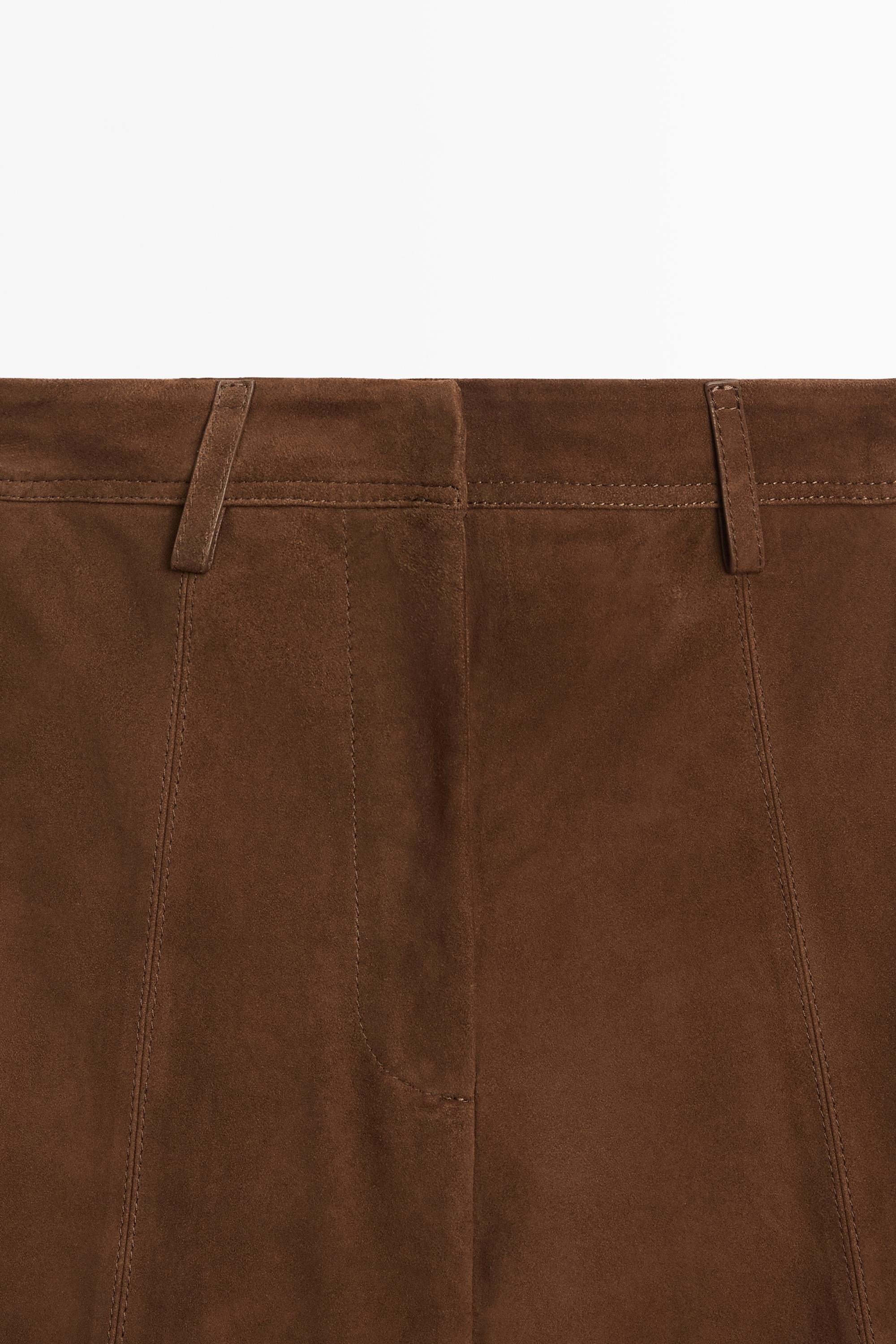 Long suede leather Bermuda shorts